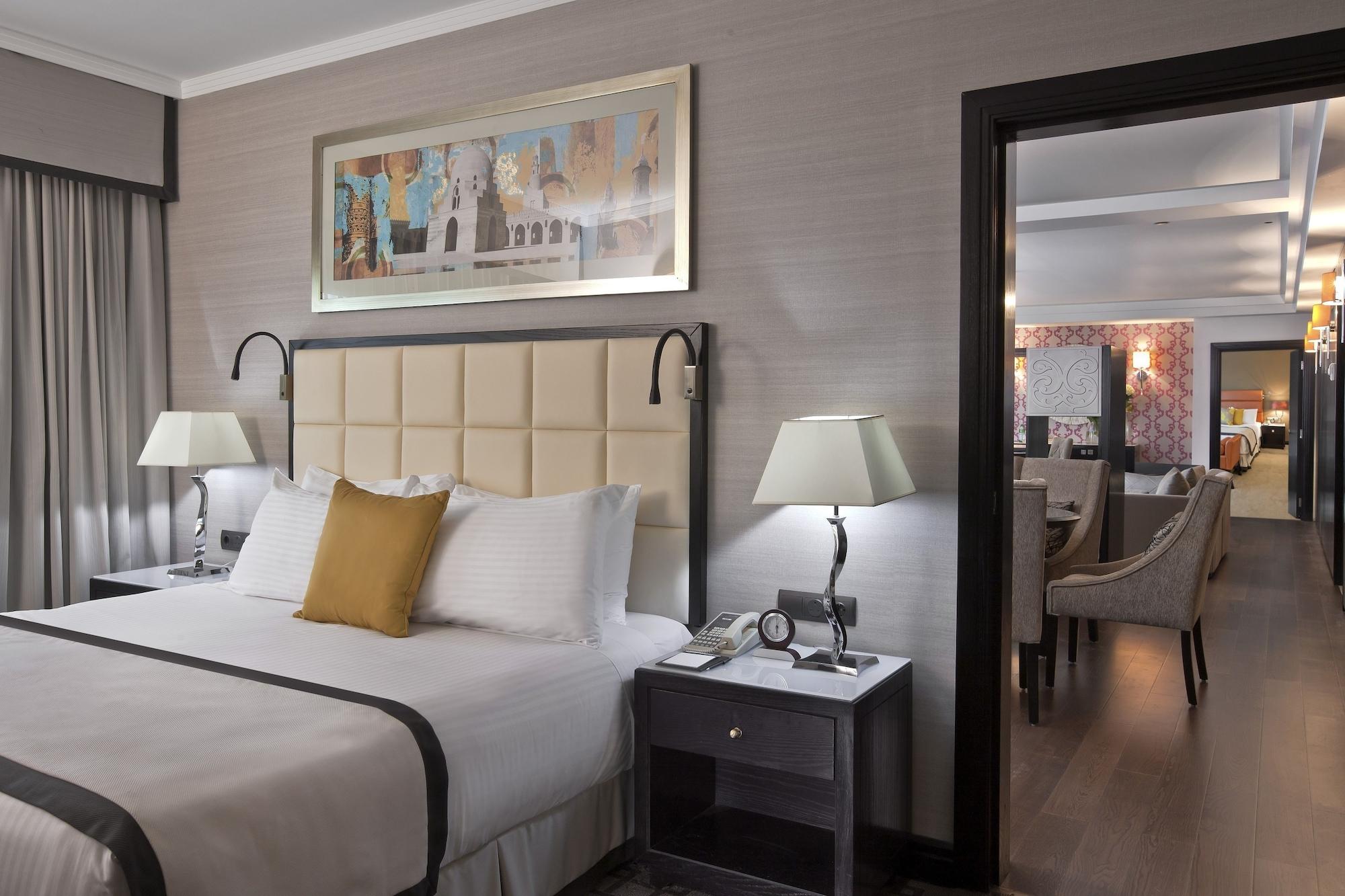 Hilton Cairo Heliopolis Hotel Ngoại thất bức ảnh Suite