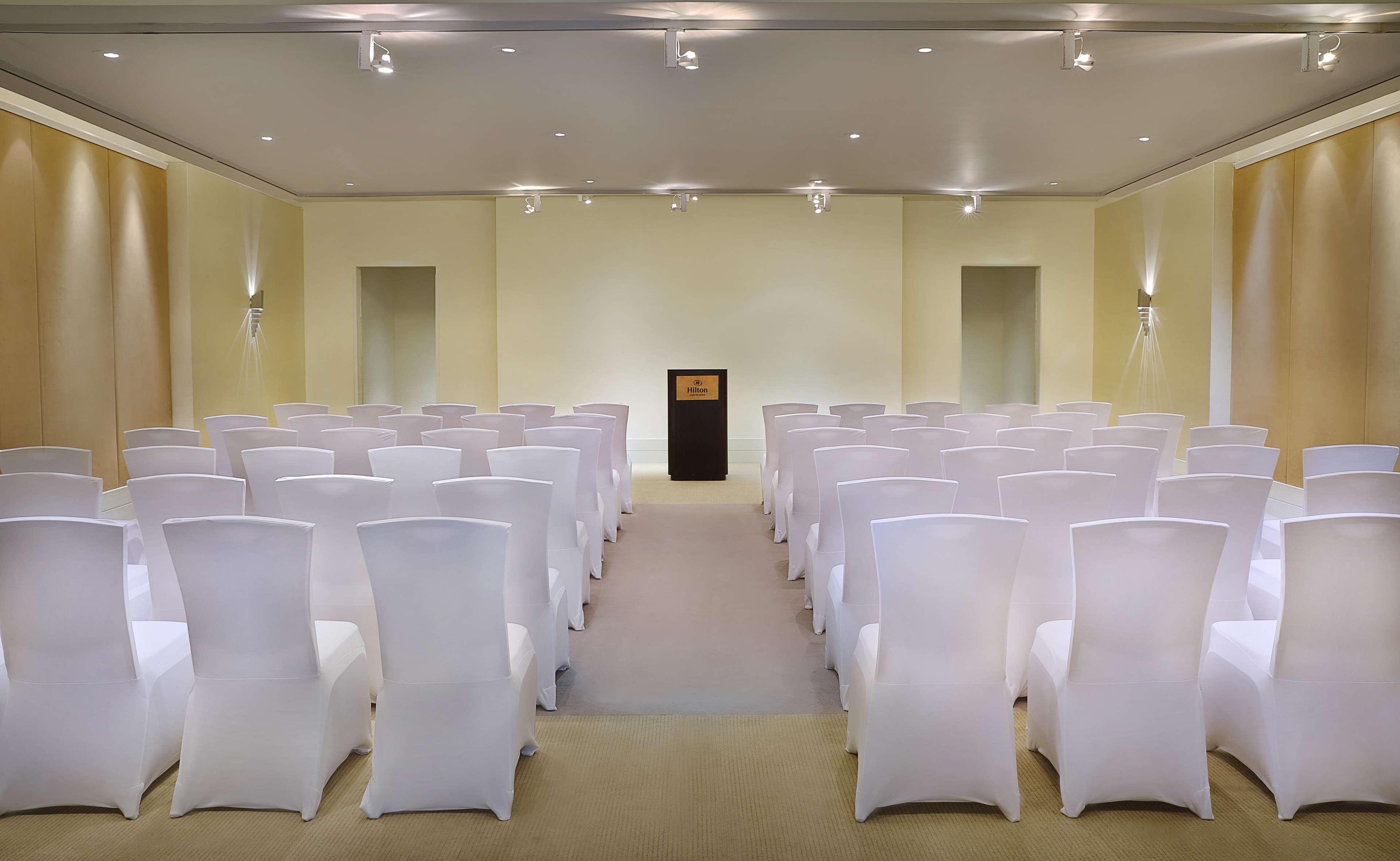 Hilton Cairo Heliopolis Hotel Ngoại thất bức ảnh The ballroom at the hotel